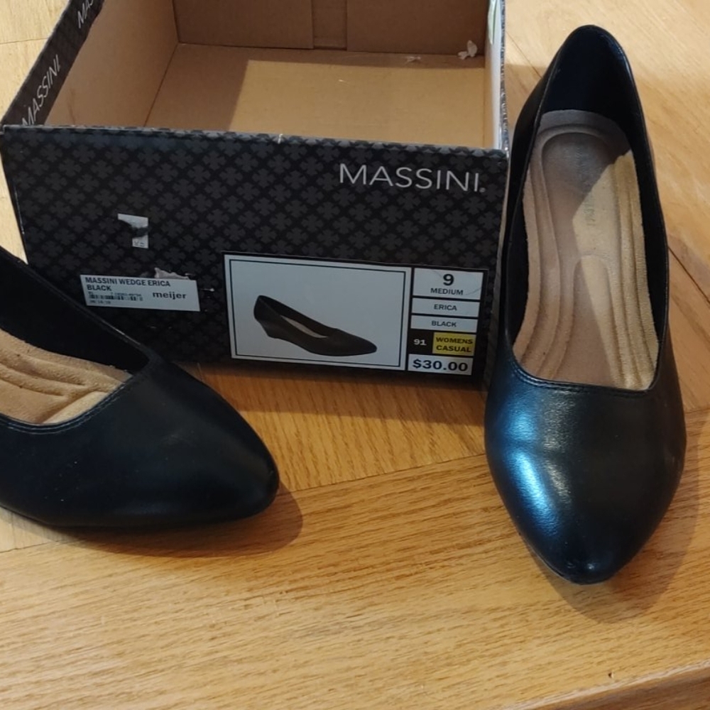 Women's shoes